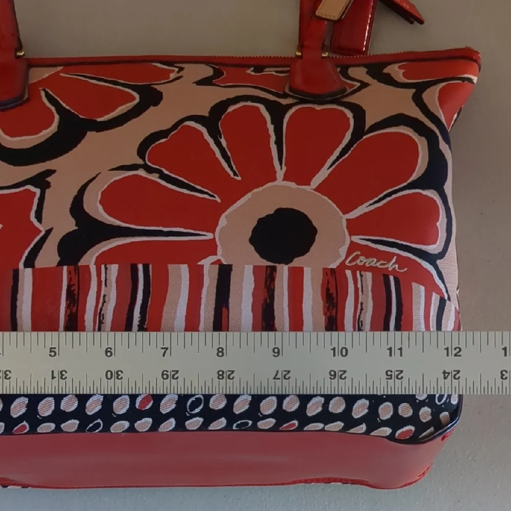 Coach Red and Black Floral Shoulder Bag - Picture 3 of 8